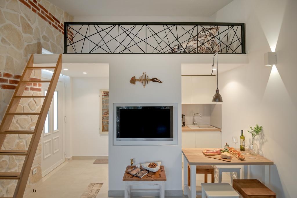 Arka Trogir Apartments - セゲット・ヴラニツァ エクステリア 写真