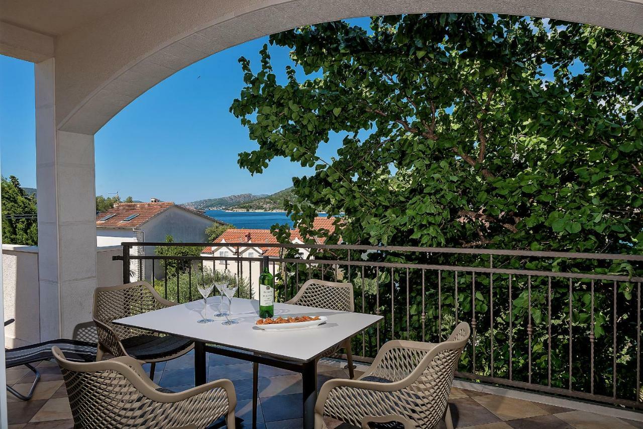 Arka Trogir Apartments - セゲット・ヴラニツァ エクステリア 写真