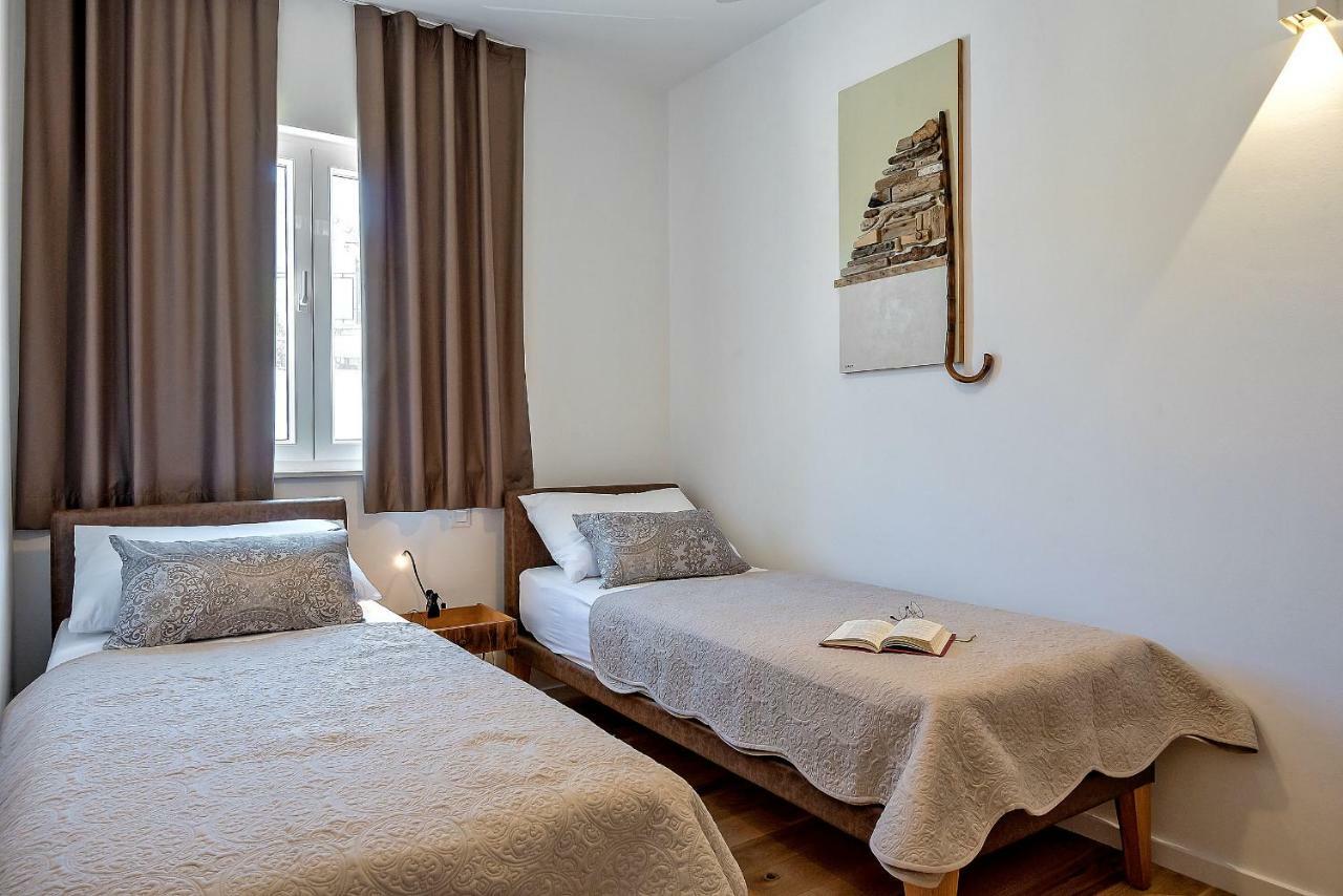 Arka Trogir Apartments - セゲット・ヴラニツァ エクステリア 写真